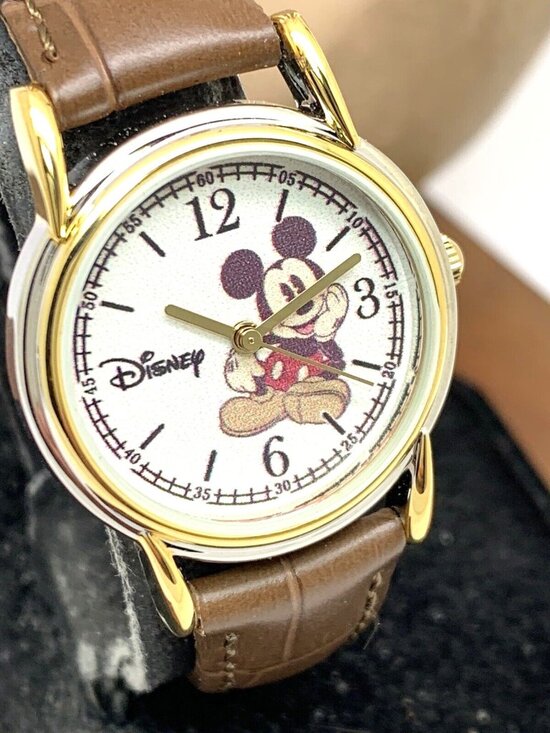 Disney Mickey Mouse Women\'s Watch White Dial Brown Leather Strap Quartz W000551 main image 12